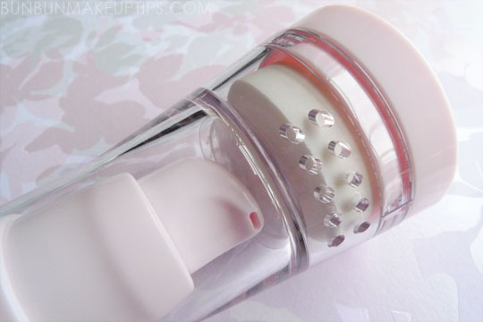 Bourjois-Youth-Extension-Flower-Perfection-Foundation-SPF-15-#52_12