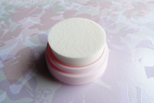 Bourjois-Youth-Extension-Flower-Perfection-Foundation-SPF-15-#52_13