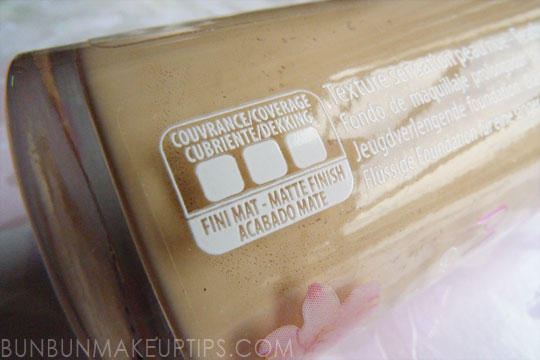 Bourjois-Youth-Extension-Flower-Perfection-Foundation-SPF-15-#52_4