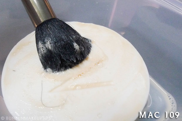 Make-Up-Store-Home-Spa-Brush-Cleaning-Soap-Review-Photos_MAC-109