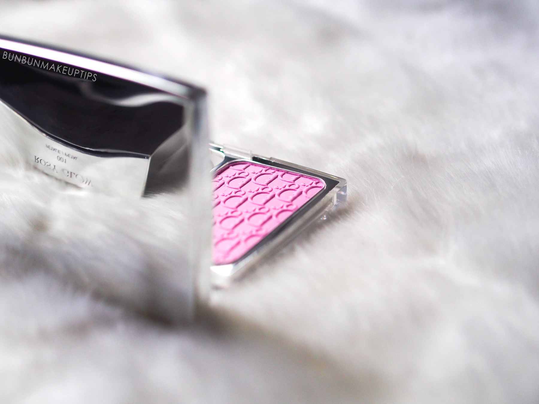 Dior-Rosy-Glow-Healthy-Glow-Awakening-Blush-Review_5