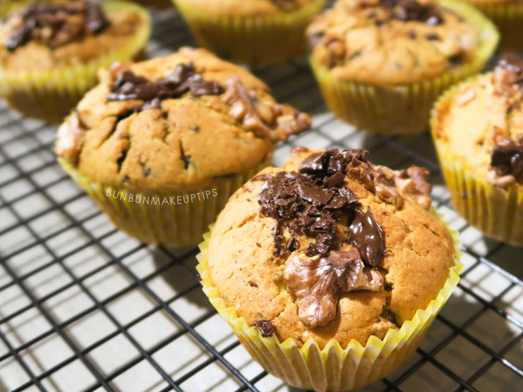 Pumpkin-Choc-Chunks-Walnut-Muffin-Recipe_3