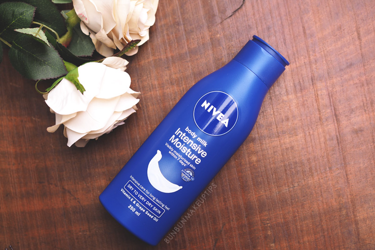Nivea-Body-Milk-Intensive-Moisture-Review_5
