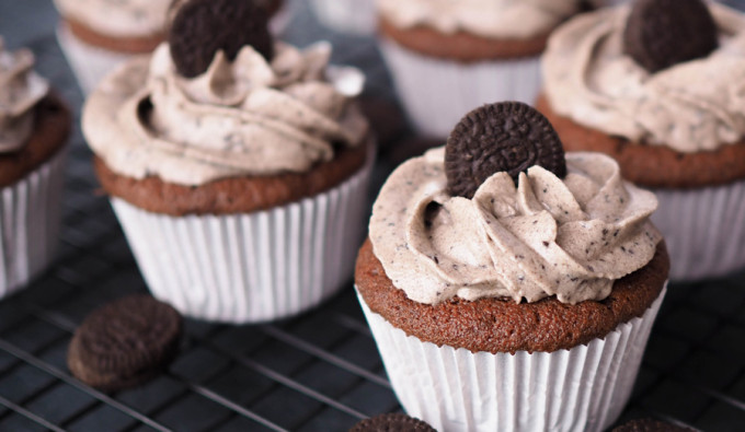 Cookies-Cream-Cupcake-With-Oreo-Cream-Frosting_4