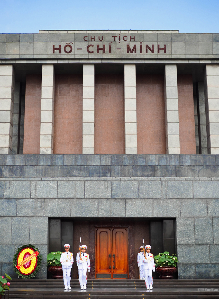 Hanoi-City-Tour-Ho-Chi-Minh-Mausoleum_1